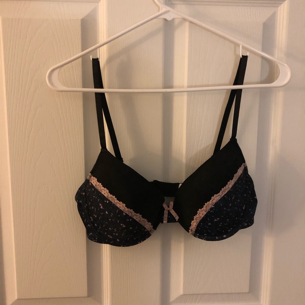 Just Be Black/Pink Bra, Size 38C, **fits more like a 36C**